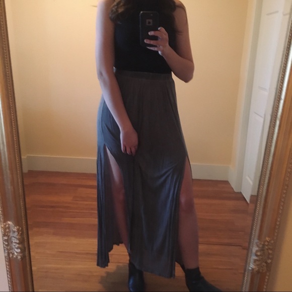 Double-Slit Maxi Skirt - Picture 5 of 6